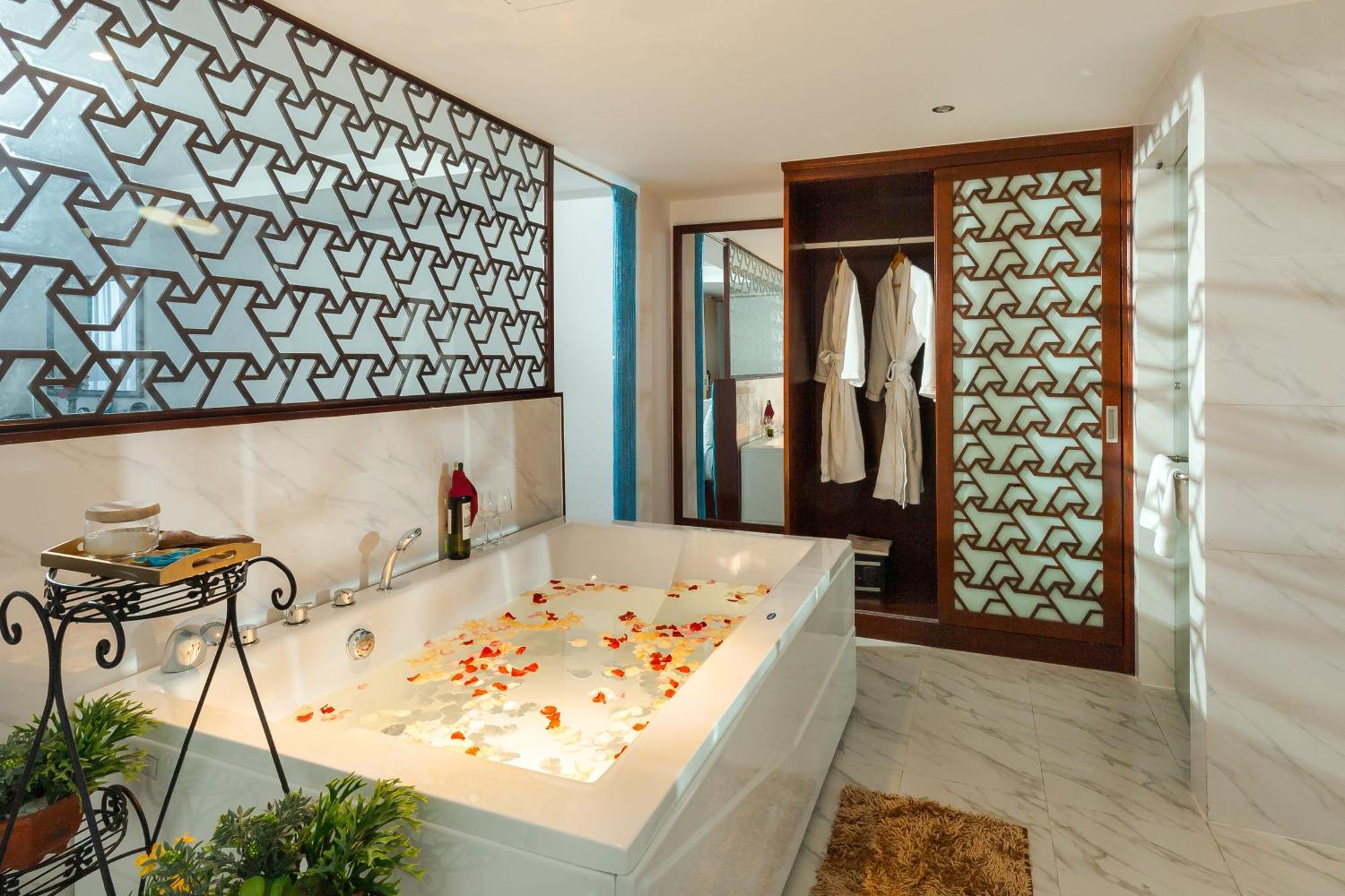 Tnd Hotel 4*